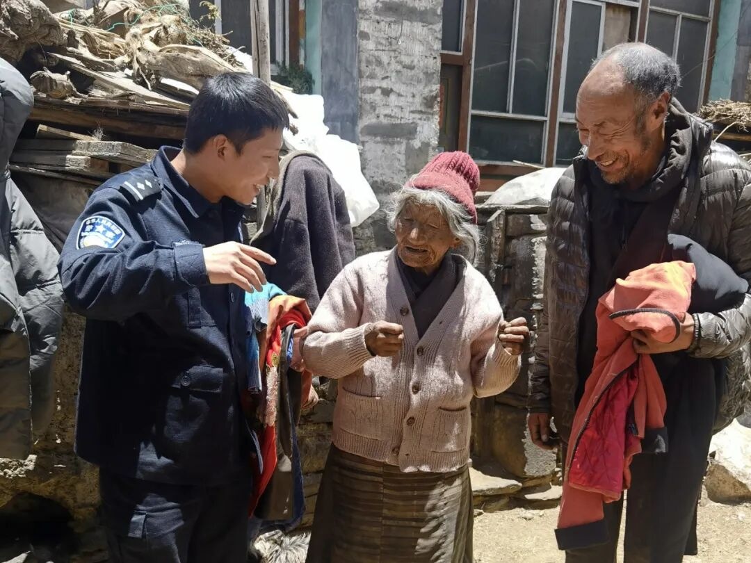 跨越4100公里的暖心援助